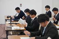 専門部交渉のようす